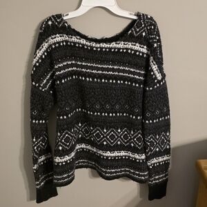 Black and White Patterned Women's Sweater